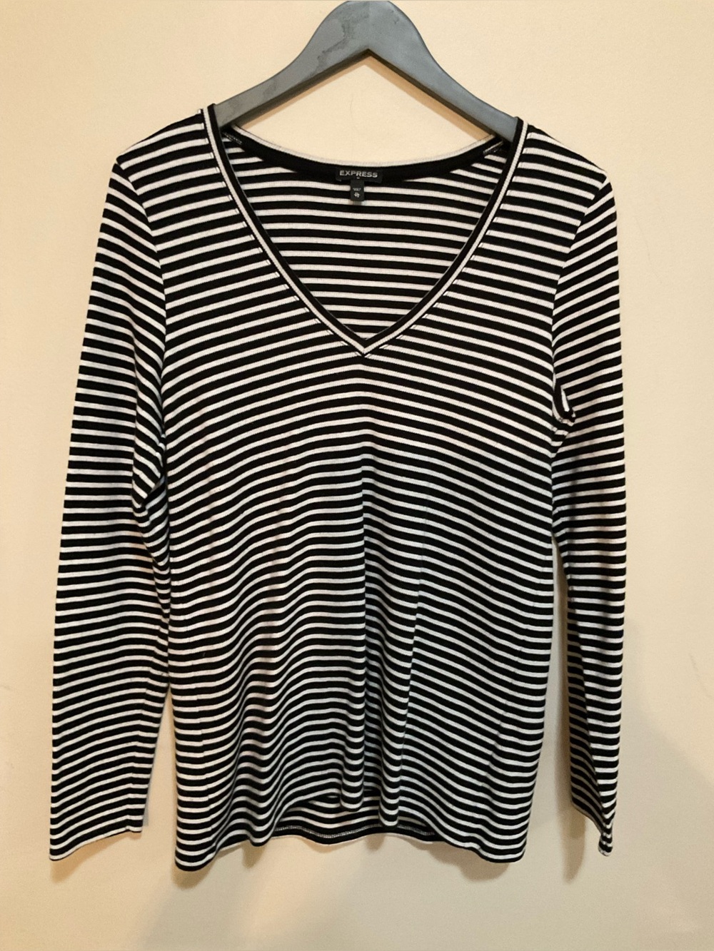 classic black and white striped long sleeve V-neck top